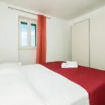 Ferienhaus Three-bedroom In Stanici