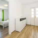 Three-bedroom In Ferienhaus *