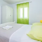 Three-bedroom In Stanici