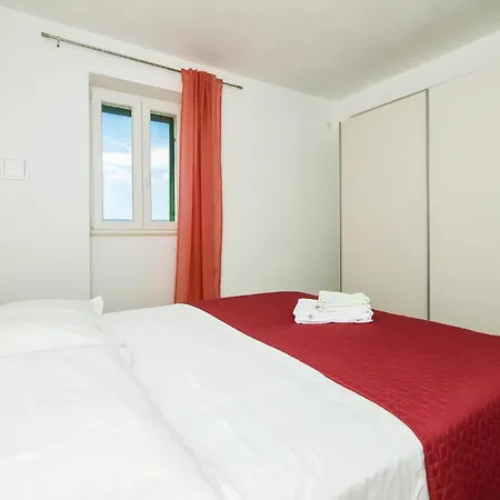 Tatil Evi Three-bedroom In Stanici
