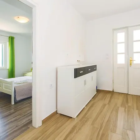 Three-bedroom In Tatil Evi *
