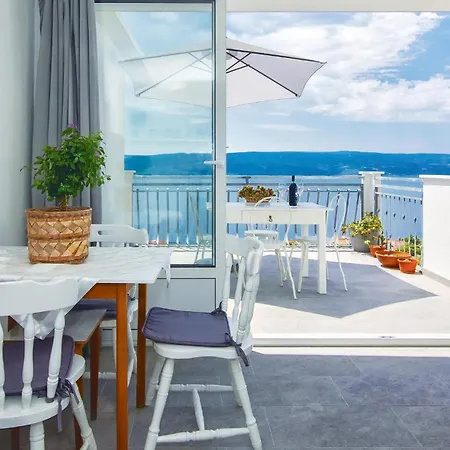 Three-bedroom In Tatil Evi Stanici