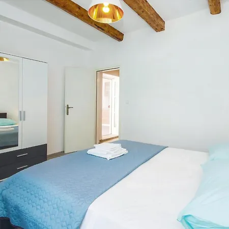 Ferienhaus Three-bedroom In *